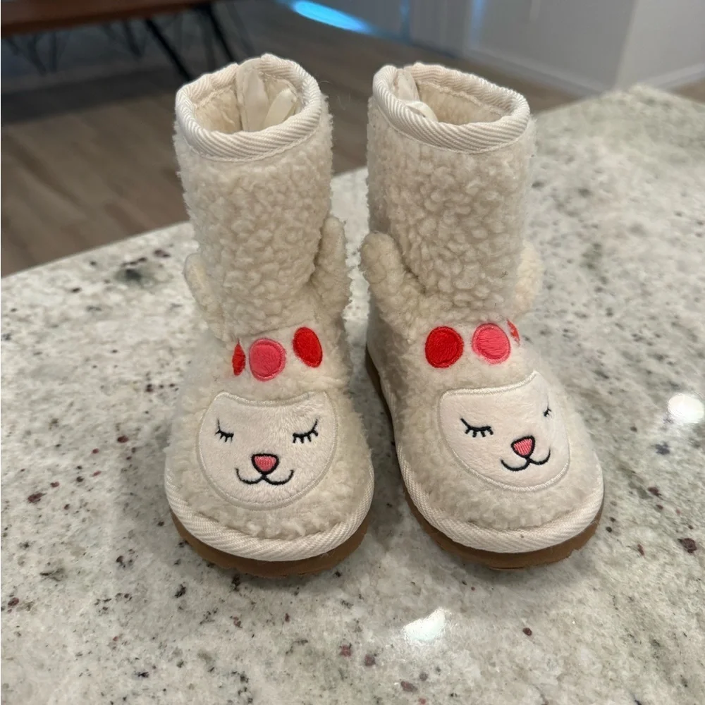Baby Gap Sherpa Llama boots size 5